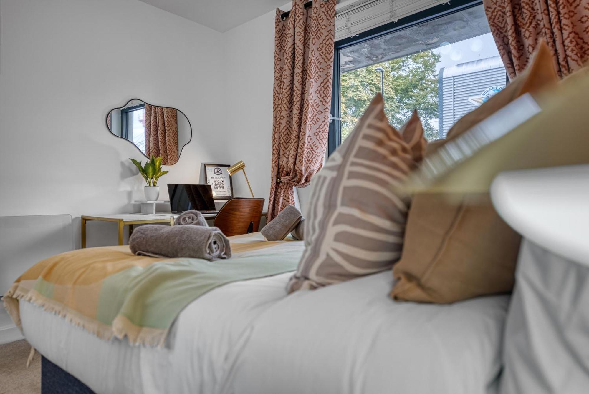 1 Bedroom Ocean Village Luxurious, Stylish & Cosy Apartment, Central Location In Southampton, Sleeps 4 - Summer Special Offer! - By Blue Puffin Stays Exteriér fotografie