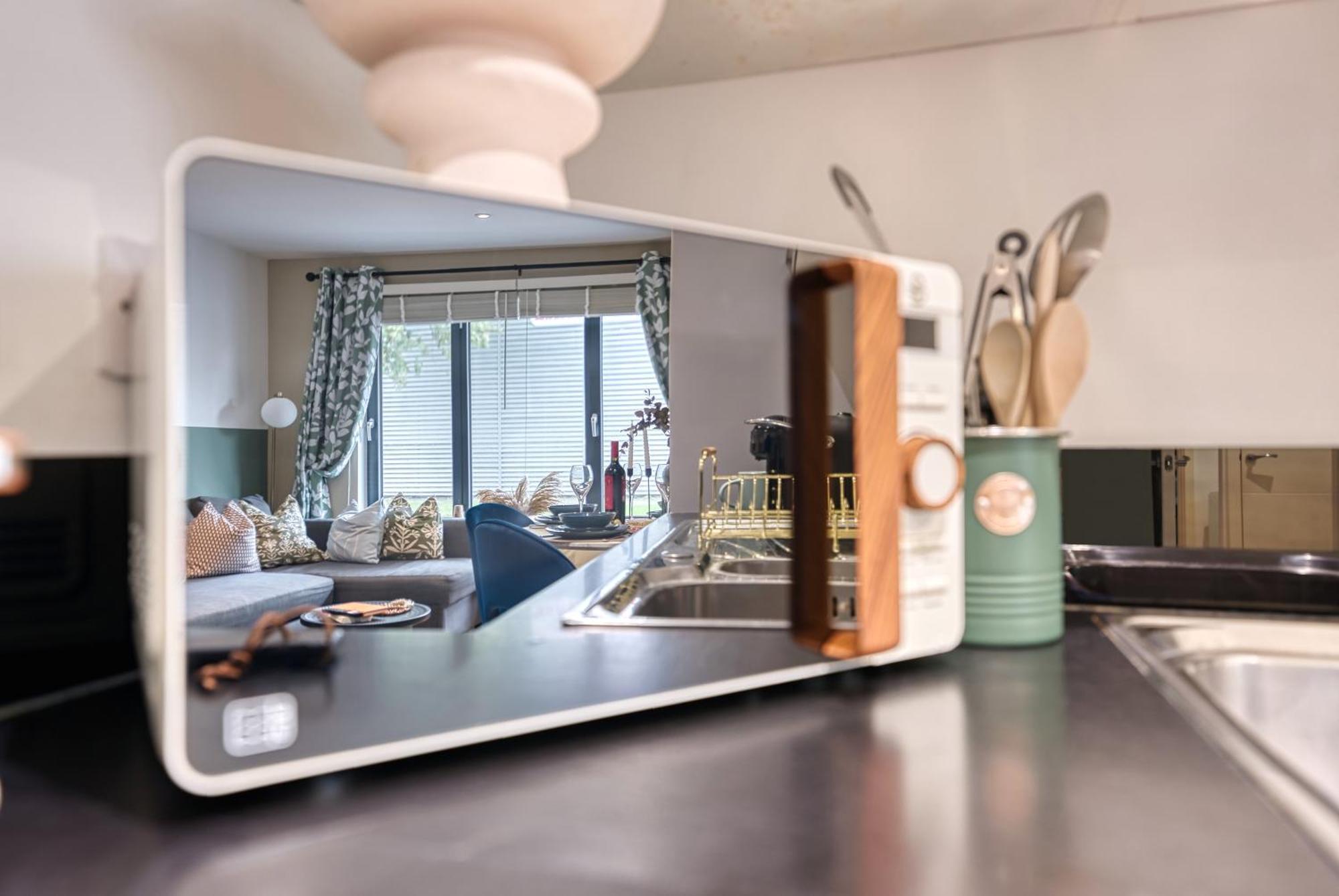 1 Bedroom Ocean Village Luxurious, Stylish & Cosy Apartment, Central Location In Southampton, Sleeps 4 - Summer Special Offer! - By Blue Puffin Stays Exteriér fotografie